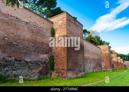 Römische Aurelianische Mauern (Mura Aureliane), UNESCO-Weltkulturerbe, Rom, Latium (Latium), Italien, Europa Stockfoto