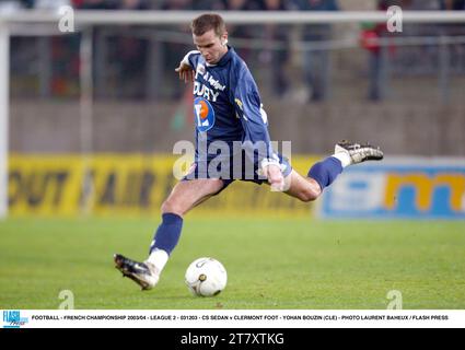 FUSSBALL - FRANZÖSISCHE MEISTERSCHAFT 2003/04 - LIGA 2 - 031203 - CS LIMOUSINE GEGEN CLERMONT FOOT - YOHAN BOUZIN (CLE) - FOTO LAURENT BAHEUX / FLASH PRESS Stockfoto