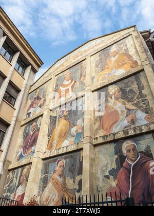 Moderne Wandmalereien der Päpste von Avignon, Avignon, Provence, Frankreich, Europa Stockfoto