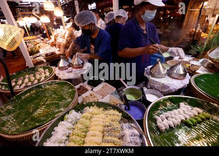 Street Food, Einkaufszentrum Iconsiam, Bangkok, Thailand, Südostasien, Asien Stockfoto