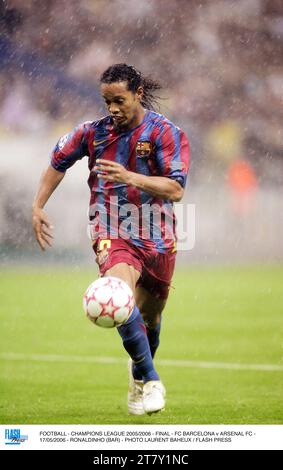 FUSSBALL - CHAMPIONS LEAGUE 2005/2006 - FINALE - FC BARCELONA GEGEN ARSENAL FC - 05/2006 - RONALDINHO (BAR) - FOTO LAURENT BAHEUX / FLASH PRESS Stockfoto