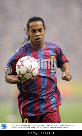 FUSSBALL - CHAMPIONS LEAGUE 2005/2006 - FINALE - FC BARCELONA GEGEN ARSENAL FC - 05/2006 - RONALDINHO (BAR) - FOTO LAURENT BAHEUX / FLASH PRESS Stockfoto