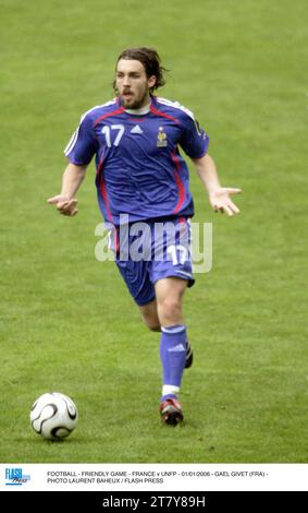 FUSSBALL - FREUNDSCHAFTSSPIEL - FRANKREICH / UNFP - 01/01/2006 - GAEL GIVET (FRA) - FOTO LAURENT BAHEUX / FLASH PRESS Stockfoto