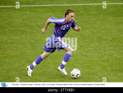 FUSSBALL - FREUNDSCHAFTSSPIEL - FRANKREICH GEGEN UNFP - 01/01/2006 - FRANCK RIBERY (FRA) - FOTO LAURENT BAHEUX / FLASH PRESS Stockfoto