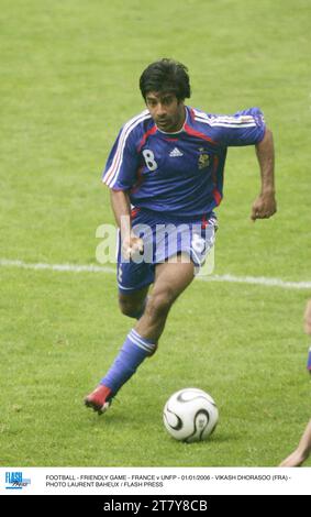 FUSSBALL - FREUNDSCHAFTSSPIEL - FRANKREICH / UNFP - 01/01/2006 - VIKASH DHORASOO (FRA) - FOTO LAURENT BAHEUX / FLASH PRESS Stockfoto