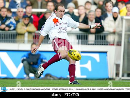 RUGBY - FRANZÖSISCHE MEISTERSCHAFT 2003 - GRENOBLE GEGEN BEGLES-BORDEAUX - 021201 - RICHARD DOURTHE (BEG) - FOTO LAURENT BAHEUX / FLASH PRESS Stockfoto