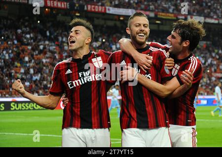 stephan El Shaarawy, Jeremy Menez und Andrea Poli vom AC Mailand feiern ihr drittes Tor während der italienischen Meisterschaft 2014/2015 Serie A im Giuseppe Meazza Stadion am 31. August 2014 in Mailand. Foto Massimo Cebrelli/DPPI Stockfoto