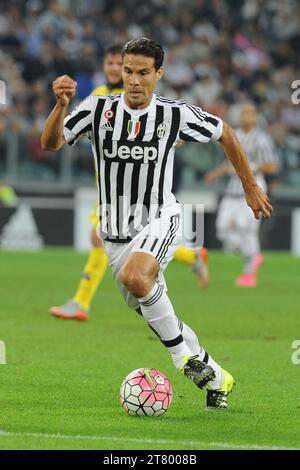 Hernanes von Juventus FC im Einsatz während der italienischen Meisterschaft 2015/2016 Serie A Fußballspiel zwischen Juventus FC und AC Chievo Verona am 12. September 2015 in Turin, Italien - Foto Massimo Cebrelli / DPPI Stockfoto