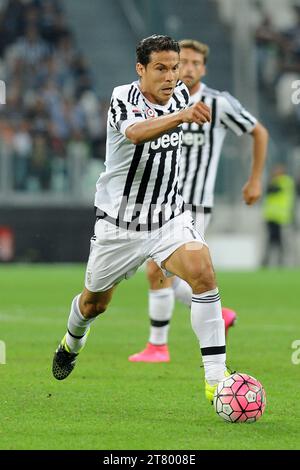 Hernanes von Juventus FC im Einsatz während der italienischen Meisterschaft 2015/2016 Serie A Fußballspiel zwischen Juventus FC und AC Chievo Verona am 12. September 2015 in Turin, Italien - Foto Massimo Cebrelli / DPPI Stockfoto