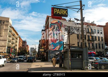 New York, Usa. November 2023. Fresque de l'artiste Tristan Eaton à New York, November 2023. Foto: Denis Prezat/ABACAPRESS.COM Credit: Abaca Press/Alamy Live News Stockfoto