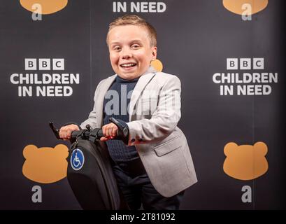 Lenny Rush vom BBC Children in Need Telethon in den BBC Studios in Salford. Die BBC Children in Need unterstützt Kinder und Jugendliche, die von mehreren Nachteilen wie Armut, Not, Behinderung, Krankheit oder Trauma betroffen sind. Bilddatum: Freitag, 17. November 2023. Stockfoto