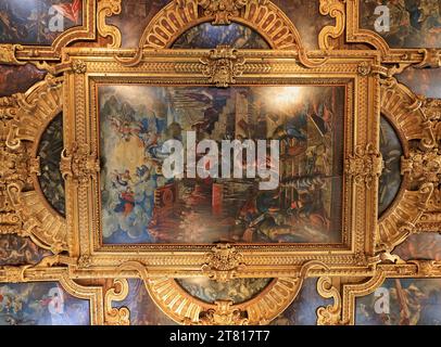 Decke des Dogenpalastes in Venedig, Italien Stockfoto