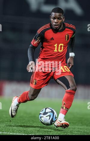 Roeselare, Belgien. November 2023. Der belgische Eliot Matazo im Spiel zwischen der U21-Jugendmannschaft der belgischen Fußballnationalmannschaft Red Devils und der U21 von Schottland im Stadion „The Nest“ in Roeselare am Freitag, den 17. November 2023, Qualifikationsspiel 4/10 in Gruppe B vor der UEFA-U21-Europameisterschaft 2025. BELGA FOTO BRUNO FAHY Credit: Belga News Agency/Alamy Live News Stockfoto