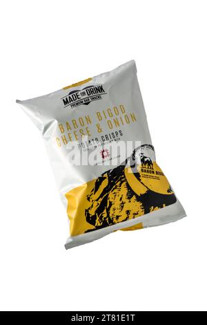 Eine Packung Baron Bigod Käse und Zwiebelchips, hergestellt in Zusammenarbeit mit English Heritage. Stockfoto