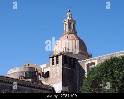 Monastero di San Nicolò l'Arena, Kloster San Nicolò l'Arena ehemaliges Benediktinerkloster, Piazza Dante, Catania, Sizilien, Sizilien, Italien, Europa Stockfoto