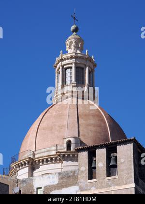 Monastero di San Nicolò l'Arena, Kloster San Nicolò l'Arena ehemaliges Benediktinerkloster, Piazza Dante, Catania, Sizilien, Sizilien, Italien, Europa Stockfoto