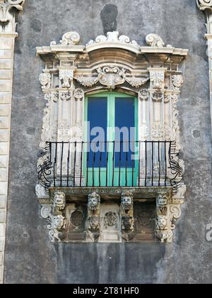 Monastero di San Nicolò l'Arena, Kloster San Nicolò l'Arena ehemaliges Benediktinerkloster, Piazza Dante, Catania, Sizilien, Sizilien, Italien, Europa Stockfoto