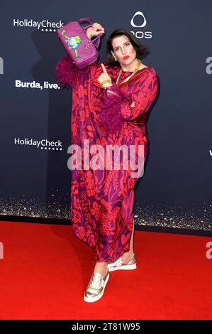 Elena Uhlig bei der 75. Bambi-Verleihung 2023 in der Bavaria Filmstadt. München, 16.11.2023 Stockfoto