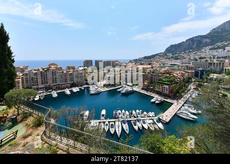 Port Fontvieille ist auch als Port of Fontvieille oder Le Port de Fontvieille bekannt und befindet sich in Monaco, das sich an der Cote d'Azur befindet Stockfoto