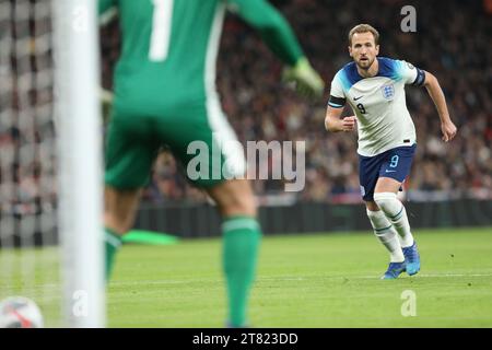 London, Großbritannien. November 2023. Harry Kane von England während des Qualifikationsspiels zur UEFA EURO 2024 zwischen England und Malta im Wembley Stadium, London, England am 17. November 2023. Foto von Joshua Smith. Nur redaktionelle Verwendung, Lizenz für kommerzielle Nutzung erforderlich. Keine Verwendung bei Wetten, Spielen oder Publikationen eines einzelnen Clubs/einer Liga/eines Spielers. Quelle: UK Sports Pics Ltd/Alamy Live News Stockfoto