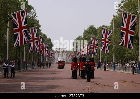 LONDON, ENGLAND – 08. MAI: Michael Mainelli, Lord Mayor of the City of London, nimmt an der Invictus Games Foundation 10th Anniversary Service in St. P. Teil Stockfoto