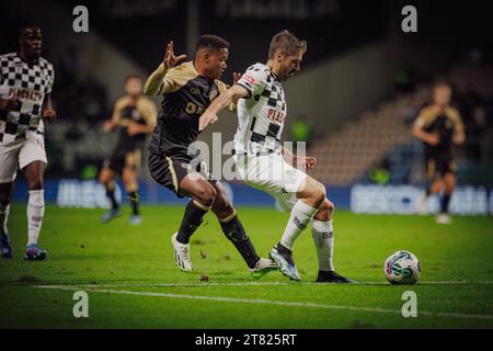 Geny Catamo, Filipe Ferreira während des Spiels der Liga Portugal 23/24 zwischen Boavista FC und Sporting CP im Estadio do Bessa Seculo XXI, Porto, Portugal. (M Stockfoto