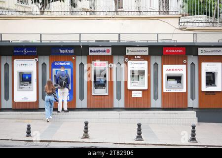 Türkei istanbul 23. juli 2023. Geldautomaten der wichtigsten türkischen Banken in istanbul, Stockfoto