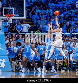 Chapel Hill, NC, USA. November 2023. NCAA Basketball Matchup im Dean Smith Center in Chapel Hill, NC. (Scott Kinser/CSM) (Bild: © Scott Kinser/Cal Sport Media). Quelle: csm/Alamy Live News Stockfoto