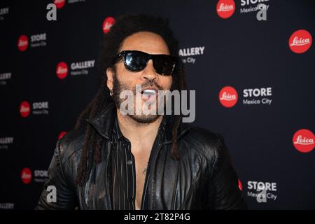 November 2023, Mexiko-Stadt, Ciudad de Mexico, Mexiko: 17. November 2023, Mexico City, Mexiko: Lenny Kravitz nimmt an der Eröffnung des Leica Store Mexico Teil. Am 17. November 2023 in Mexiko-Stadt. (Credit Image: © Jaime Nogales/eyepix via ZUMA Press Wire) NUR REDAKTIONELLE VERWENDUNG! Nicht für kommerzielle ZWECKE! Stockfoto