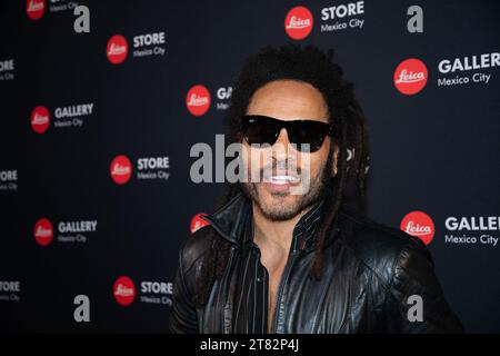 November 2023, Mexiko-Stadt, Ciudad de Mexico, Mexiko: 17. November 2023, Mexico City, Mexiko: Lenny Kravitz nimmt an der Eröffnung des Leica Store Mexico Teil. Am 17. November 2023 in Mexiko-Stadt. (Credit Image: © Jaime Nogales/eyepix via ZUMA Press Wire) NUR REDAKTIONELLE VERWENDUNG! Nicht für kommerzielle ZWECKE! Stockfoto