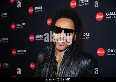 November 2023, Mexiko-Stadt, Ciudad de Mexico, Mexiko: 17. November 2023, Mexico City, Mexiko: Lenny Kravitz nimmt an der Eröffnung des Leica Store Mexico Teil. Am 17. November 2023 in Mexiko-Stadt. (Credit Image: © Jaime Nogales/eyepix via ZUMA Press Wire) NUR REDAKTIONELLE VERWENDUNG! Nicht für kommerzielle ZWECKE! Stockfoto