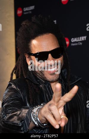 November 2023, Mexiko-Stadt, Ciudad de Mexico, Mexiko: 17. November 2023, Mexico City, Mexiko: Lenny Kravitz nimmt an der Eröffnung des Leica Store Mexico Teil. Am 17. November 2023 in Mexiko-Stadt. (Credit Image: © Jaime Nogales/eyepix via ZUMA Press Wire) NUR REDAKTIONELLE VERWENDUNG! Nicht für kommerzielle ZWECKE! Stockfoto