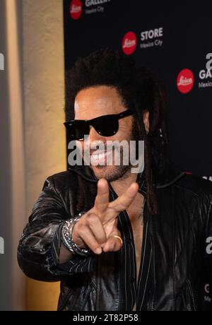 November 2023, Mexiko-Stadt, Ciudad de Mexico, Mexiko: 17. November 2023, Mexico City, Mexiko: Lenny Kravitz nimmt an der Eröffnung des Leica Store Mexico Teil. Am 17. November 2023 in Mexiko-Stadt. (Credit Image: © Jaime Nogales/eyepix via ZUMA Press Wire) NUR REDAKTIONELLE VERWENDUNG! Nicht für kommerzielle ZWECKE! Stockfoto