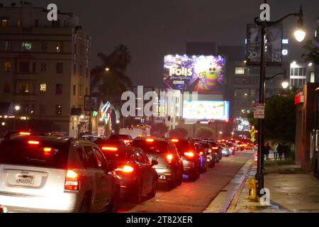 Los Angeles, Kalifornien, USA 15. November 2023 Verkehr im Hollywood Bowl am 15. November 2023 in Los Angeles, Kalifornien, USA. Foto: Barry King/Alamy Stock Photo Stockfoto