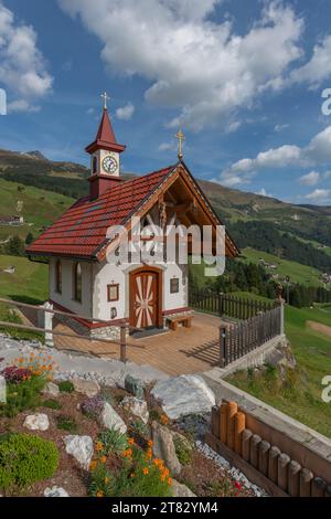 Kapelle Rosenkranzkapelle in Gemais, Alpendorf Tux-Lahnersbach, Tuxtal, Zillertaler Alpen, Tirol, Österreich, Europa Stockfoto