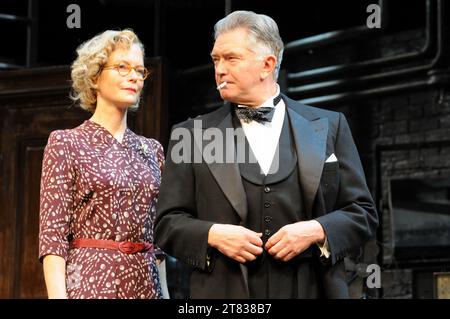 Jenny Seagrove, Martin Shaw, The Country Girl Photocall, Apollo Theatre, London, Großbritannien Stockfoto