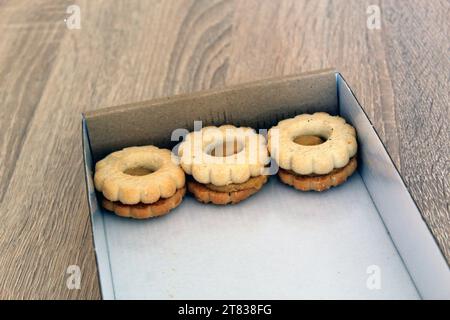 Der isler-oder Ishler-Kuchen mit Aprikosenmarmelade Stockfoto