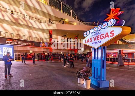 Las Vegas, Nevada - 17. November 2023: Atmosphäre aus dem Fahrerlager beim Heineken Silver Las Vegas Grand Prix auf dem Las Vegas Strip Circuit. Quelle: Nick Paruch / Alamy Live News Stockfoto