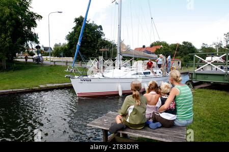 Saisonales Wetter, Göta Kanal, Borenshult Schleusen, Motala, Schweden. Stockfoto