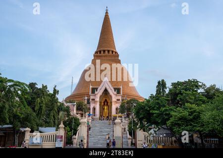 Phra Pathom Chedi Ratchaworamahawihan in Nakhon Pathom Thailand Asien Stockfoto