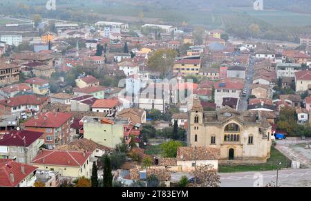 Osmaneli ist eine Altstadt in Bilecik, Türkei. Es hat historische Häuser, Kirchen und Moscheen. Stockfoto