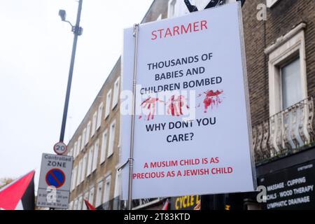 Camden, London, Großbritannien. November 2023. Pro-Palästinenser marschieren durch Camden zum Wahlkreis von Sir Keir Starmer. Quelle: Matthew Chattle/Alamy Live News Stockfoto