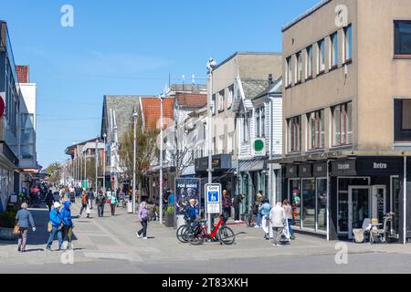 Fußgängerzone Haraldsgata (Einkaufsstraße), Haugesund, Rogaland County, Norwegen Stockfoto