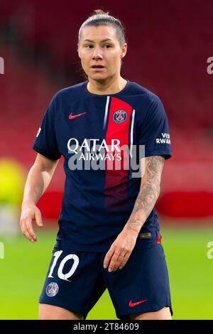 Amsterdam, Niederlande. November 2023. AMSTERDAM, NIEDERLANDE - 15. NOVEMBER: Ramona Bachmann aus Paris Saint-Germain während des Gruppenspiels C - UEFA Women's Champions League 2023/24 zwischen AFC Ajax und Paris Saint-Germain in der Johan Cruijff Arena am 15. November 2023 in Amsterdam, Niederlande. (Foto von Joris Verwijst/Orange Pictures) Credit: Orange Pics BV/Alamy Live News Stockfoto