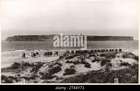 Johann Heinrich Strumper (Strumper & Co.) Helgoland. Von der Düne aus gesehen... Heller Druck, auf einer unterirdischen Box 1890, 1890 Stockfoto