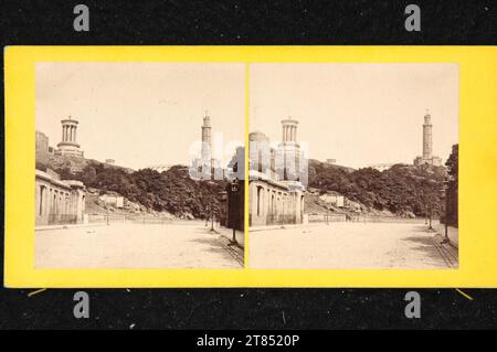 Anonym Calton Hill, vom Waterloo Platz aus gesehen. Albuminpapier, auf der Box / Stereoformat um 1865 Stockfoto