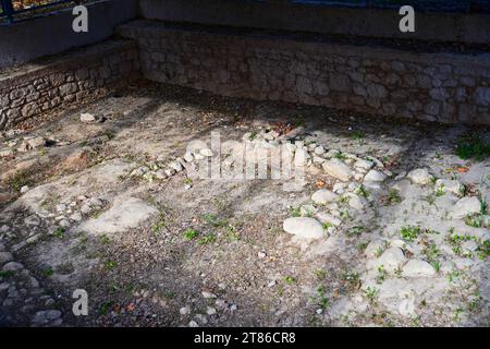 Die antike Stätte von Platons Akademie. Ruinen des heiligen Hauses (Schrein) des Helden Akadimos Stockfoto