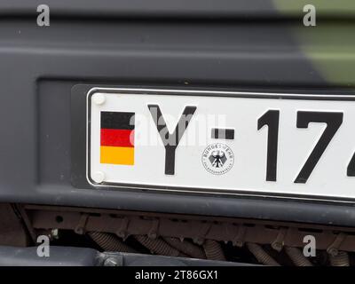 Bayern, Deutschland - 14. November 2023: Kennzeichen eines Fahrzeugs der Bundeswehr *** Autokennzeichen von einem fahrzeug der deutschen Bundeswehr Credit: Imago/Alamy Live News Stockfoto