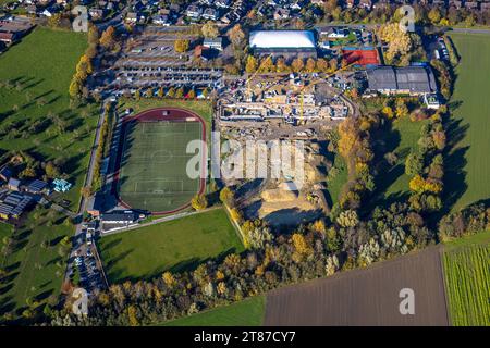 Luftbild, Baustelle Neubau Hallenbad am Sportzentrum Weddinghofen, Eissporthalle, Freizeitstätte im Häupen Fußballstadion und Leichtathletikstadion des VfK Weddinghofen 1920 e.V., Tennisclub Bergkamen-Weddinghofen, Häupenweg, Weddinghofen, Bergkamen, Ruhrgebiet, Nordrhein-Westfalen, Deutschland ACHTUNGxMINDESTHONORARx60xEURO *** Luftansicht, Baufläche des neuen Hallenbades am Sportzentrum Weddinghofen, Eislaufbahn, Freizeitanlage im Häupen Fussball- und Leichtathletikstadion des VfK Weddinghofen 1920 e V, Tennisclub Bergkamen Weddinghofen, Häupenweg, Weddinghofen, Bergkamen, Stockfoto