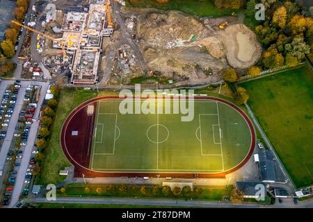 Luftbild, Baustelle Neubau Hallenbad am Sportzentrum Weddinghofen, Eissporthalle, Freizeitstätte im Häupen Fußballstadion und Leichtathletikstadion des VfK Weddinghofen 1920 e.V., Tennisclub Bergkamen-Weddinghofen, Häupenweg, Weddinghofen, Bergkamen, Ruhrgebiet, Nordrhein-Westfalen, Deutschland ACHTUNGxMINDESTHONORARx60xEURO *** Luftansicht, Baufläche des neuen Hallenbades am Sportzentrum Weddinghofen, Eislaufbahn, Freizeitanlage im Häupen Fussball- und Leichtathletikstadion des VfK Weddinghofen 1920 e V, Tennisclub Bergkamen Weddinghofen, Häupenweg, Weddinghofen, Bergkamen, Stockfoto